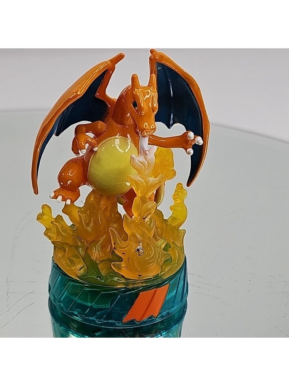 Pokemon Charizard Thinkchip Technology Battle Figure Used